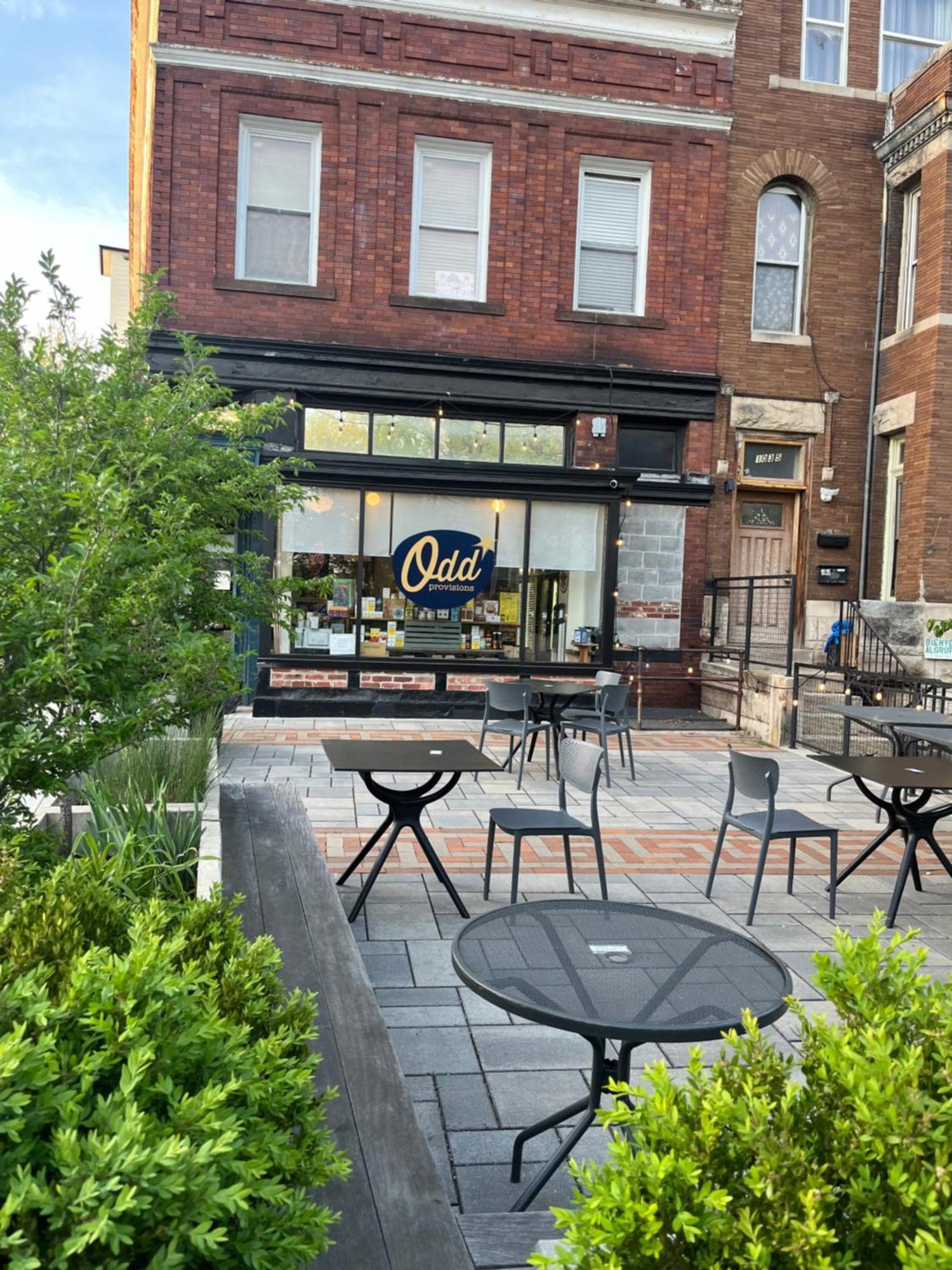 Renovated English Basement 2Bdrm Home Near Metro 워싱턴 외부 사진
